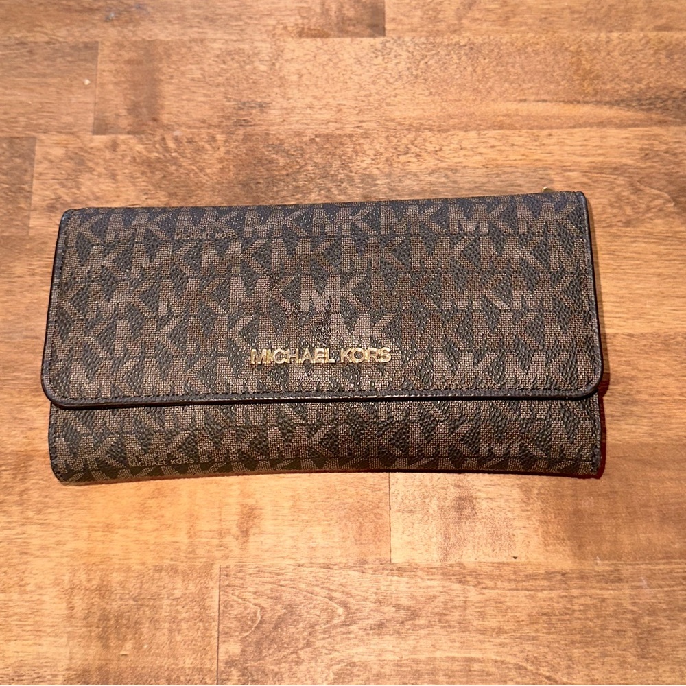 Michael Kors Jet Set Wallet